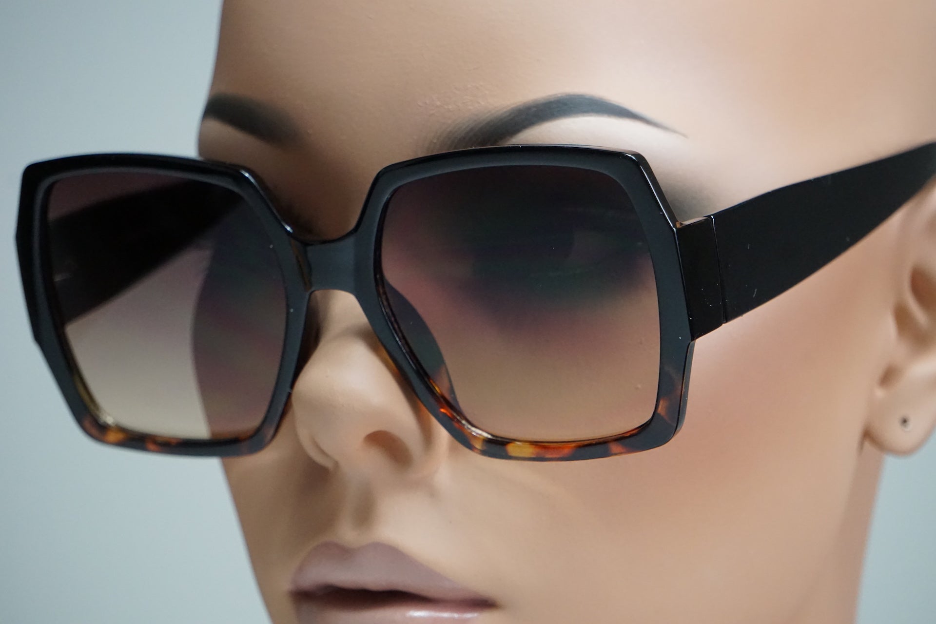 DSC03851_8ef15315-37ef-488e-b0c8-00e37e2c8f7a_2000x