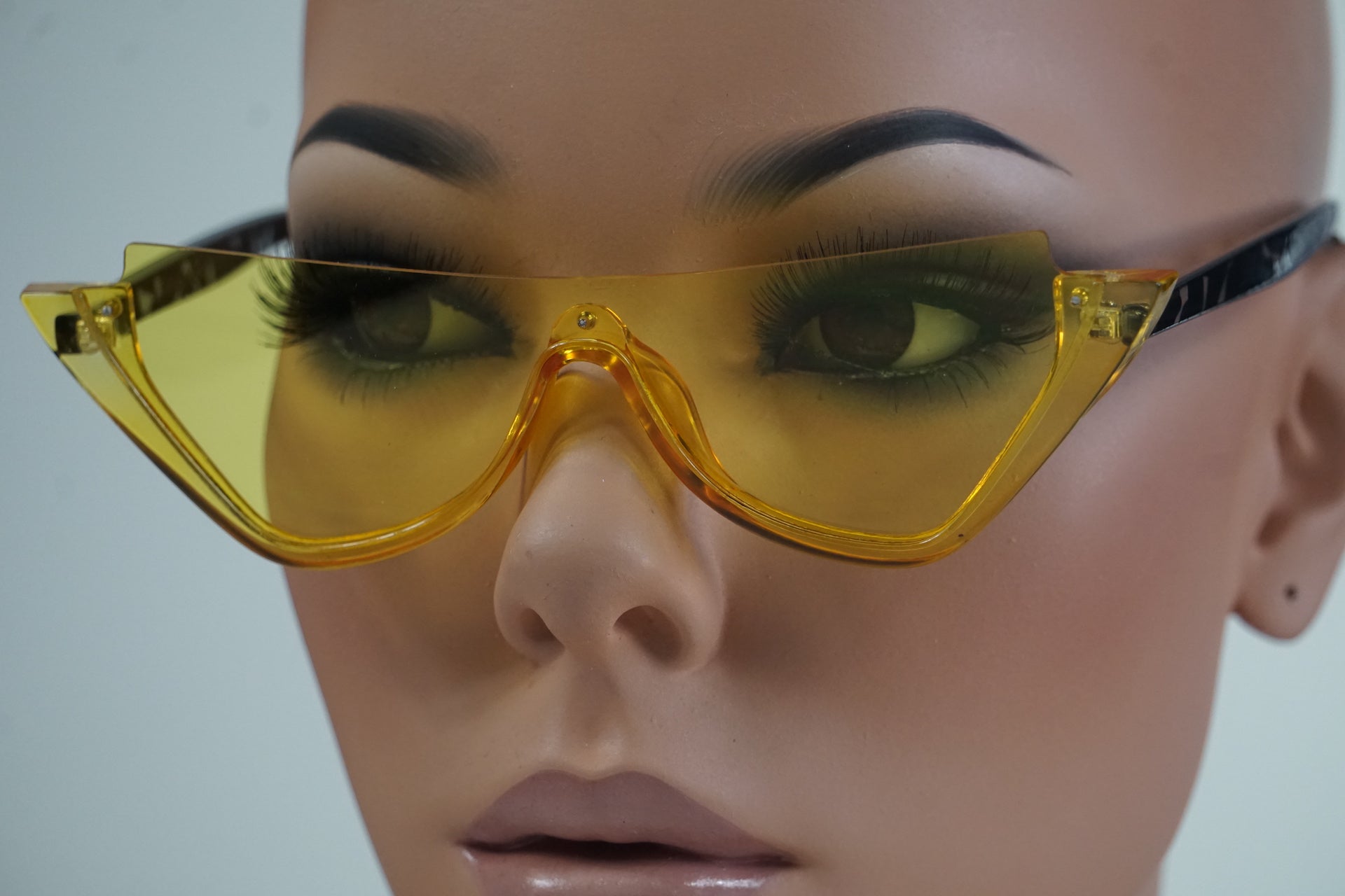 DSC04727_7c8aad7b-e181-49a8-991a-887821400a3a_2000x