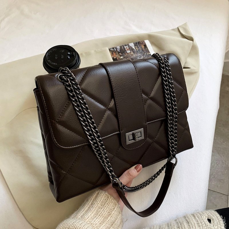 Rhombic Soft Leather Chain Oneshoulder Armpit Bag