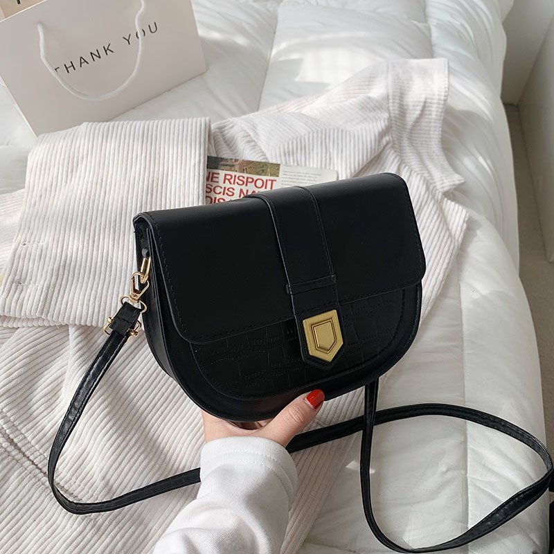 Retro Crocodile Pattern Chain Messenger Bag