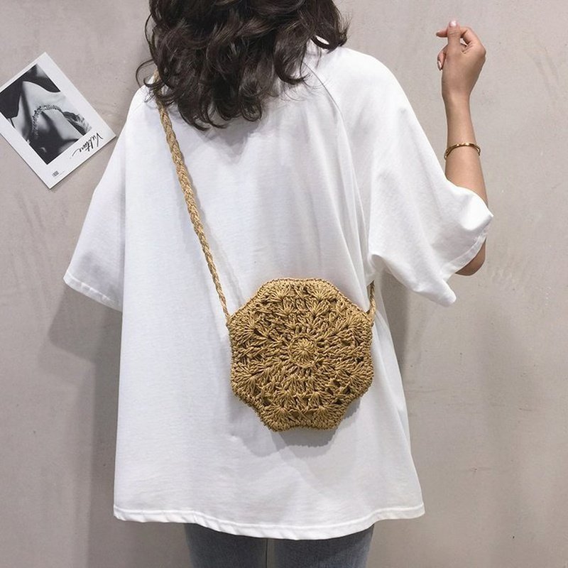 Hollow Portable Woven Shoulder Bag